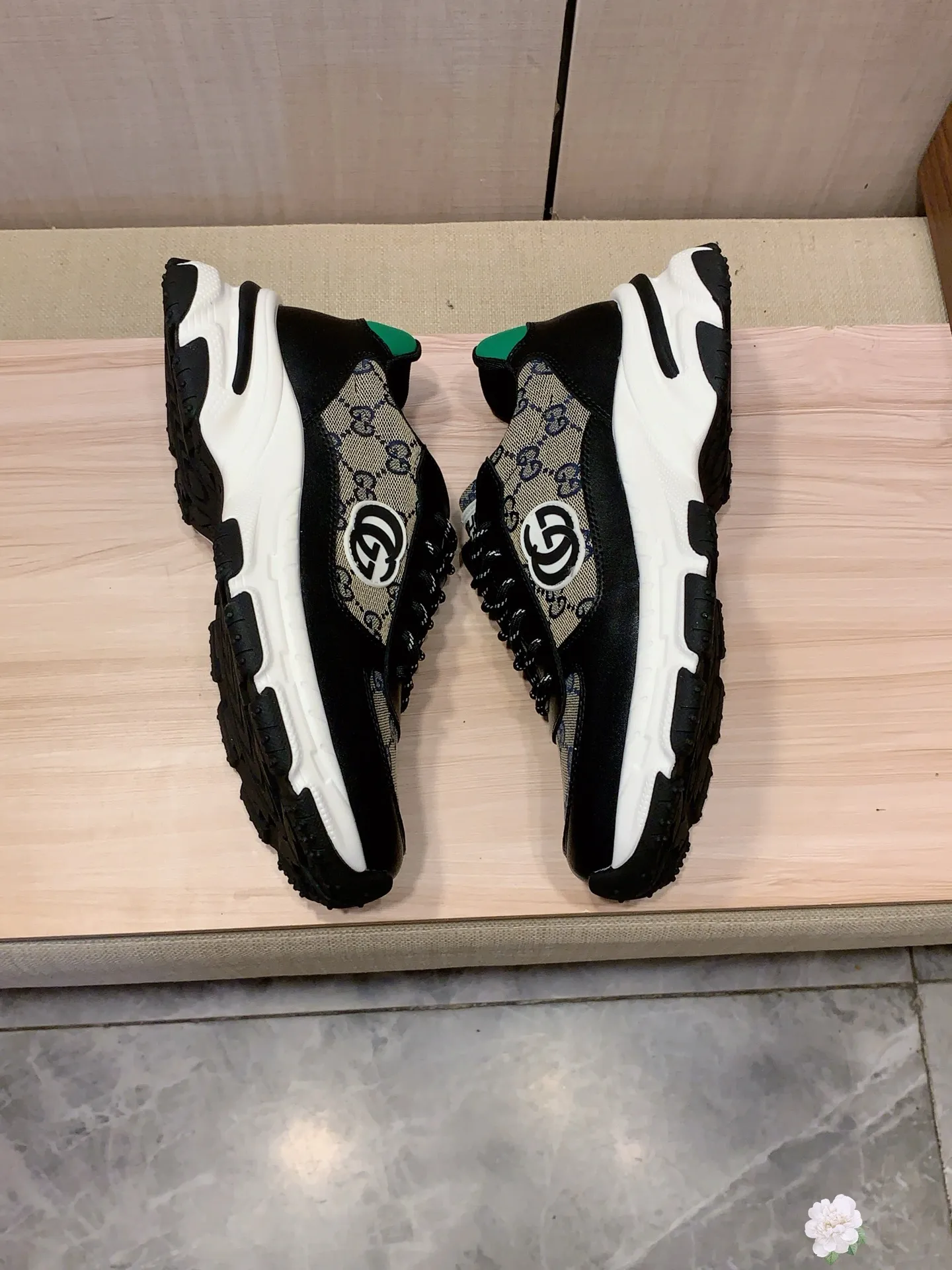 Men's men's shoes💰460💰💰🎩🎩[Lightning][Lightning] "Gucci*" The latest • popular casual shoes, top brand [seduce] luxury ~ purchasing agency, top ~ quality. [Strong] The upper is made of imported breathable cowhide with material ➕ breathable sheepskin feet (•) and fine workmanship. The original stylish and stylish soft rubber wear-resistant and non-slip outsole is light and comfortable on the feet. The real thing looks better when photographed in person. Code 111: Code: 38-44, 3️⃣ colors selected